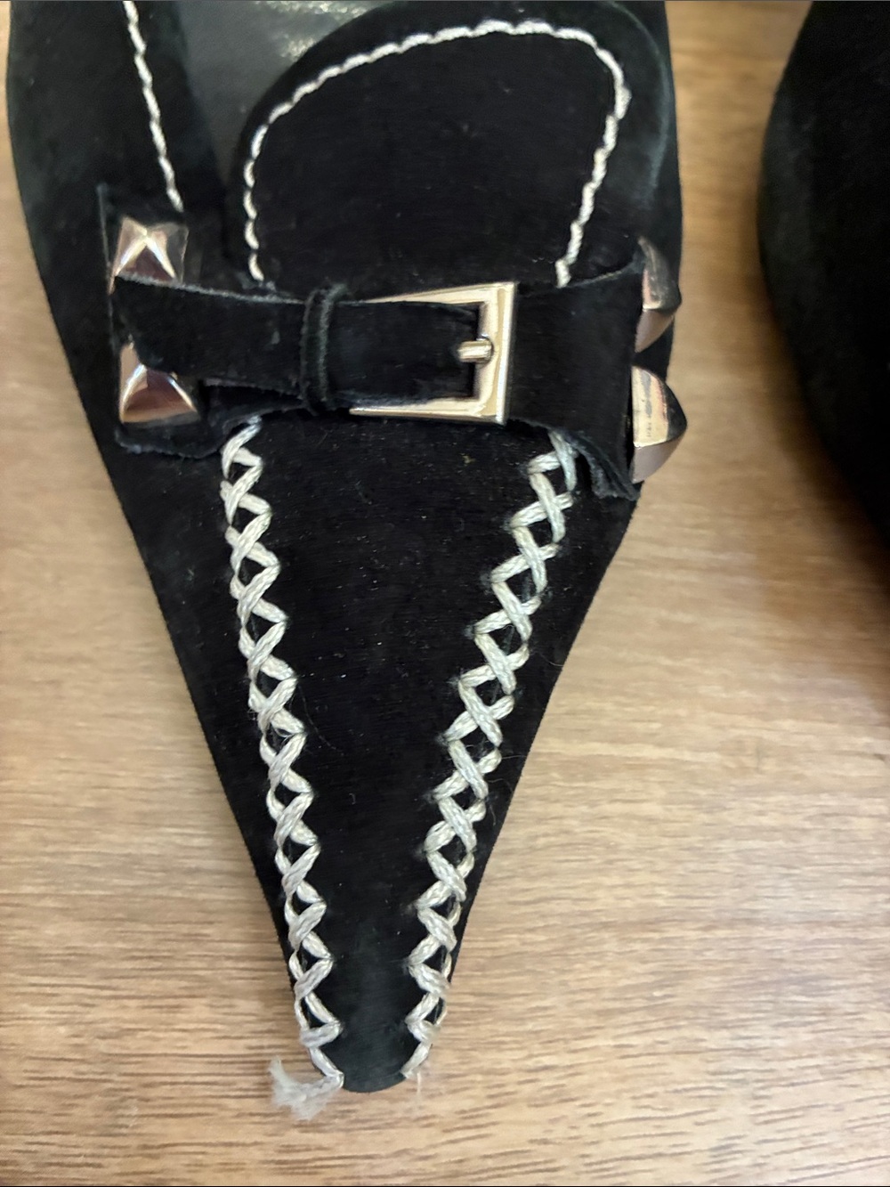 SEXY!!! Steven by Steve Madden Black Suede Pointed Studded D'Orsay Pumps size 9 - Picture 5 of 8